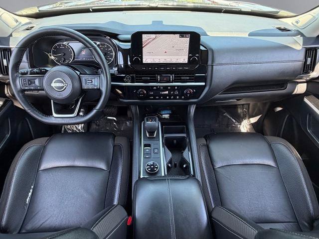 Used 2022 Nissan Pathfinder SL w/ SL Premium Package AWD/4WD image 3