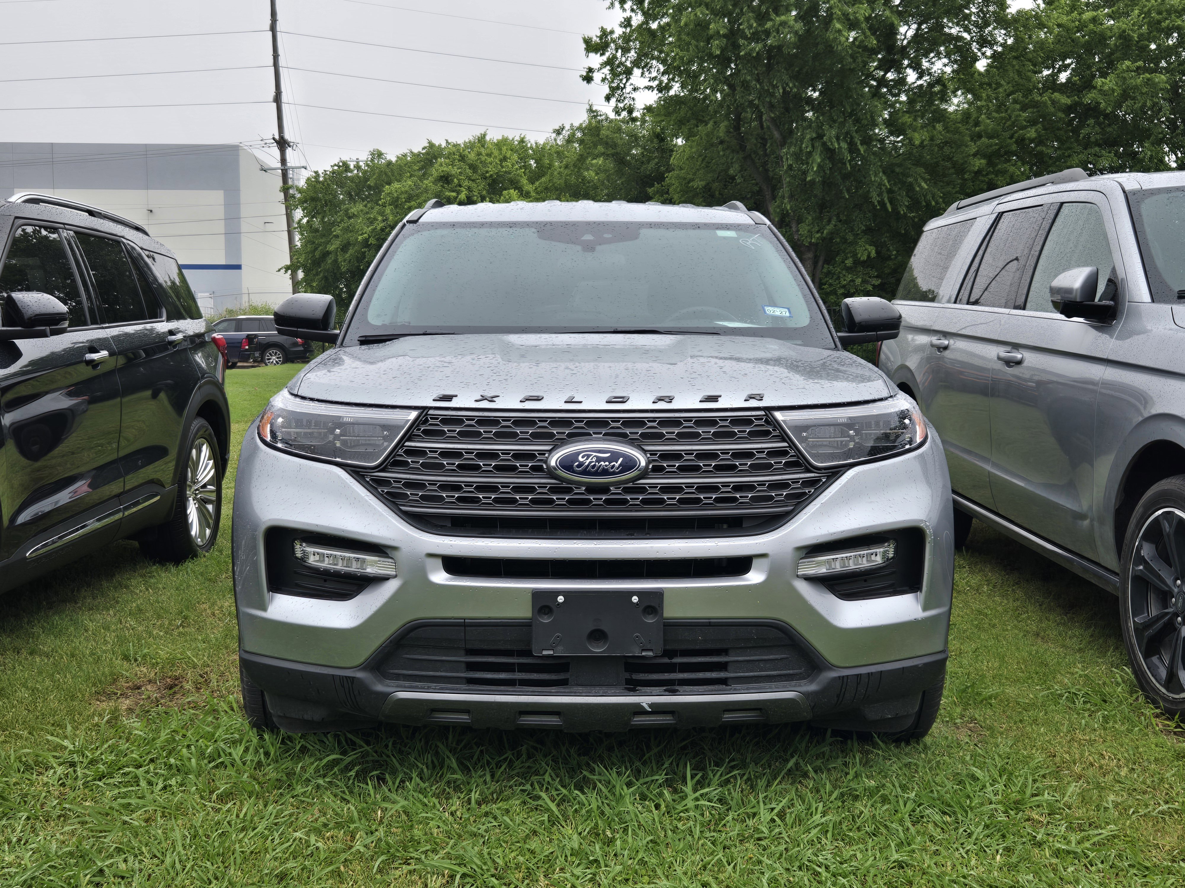 Certified 2023 Ford Explorer XLT w/ Equipment Group 202A RWD image 2