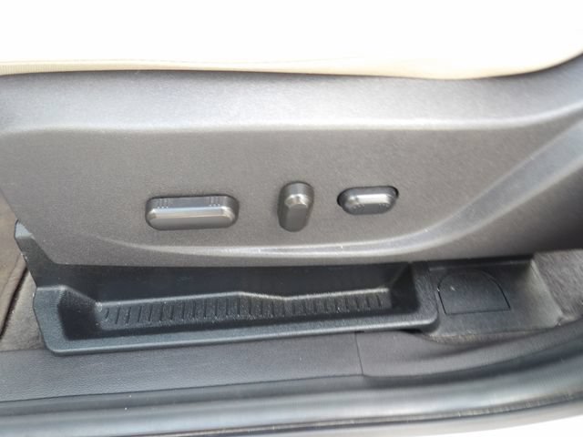 Certified 2018 Ford Escape Titanium FWD image 28