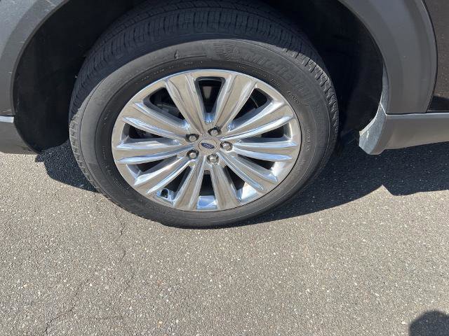 Certified 2022 Ford Explorer Limited w/ Hybrid Equipment Group 310A image 10