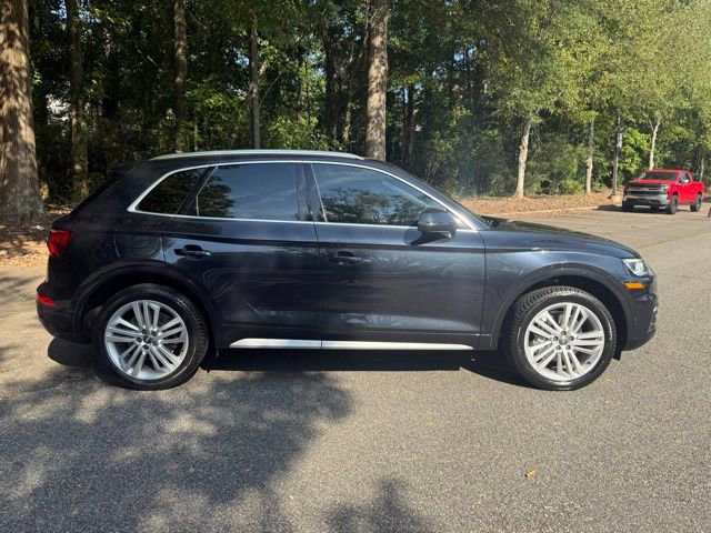 Used 2019 Audi Q5 Prestige w/ Prestige Package image 6