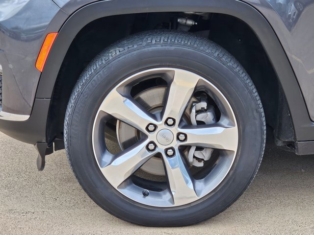 Used 2022 Jeep Grand Cherokee L Limited AWD/4WD image 26