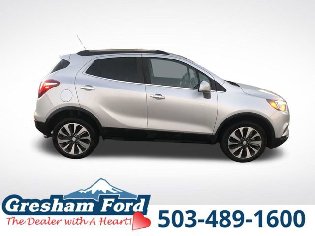 Used 2022 Buick Encore Preferred image 3