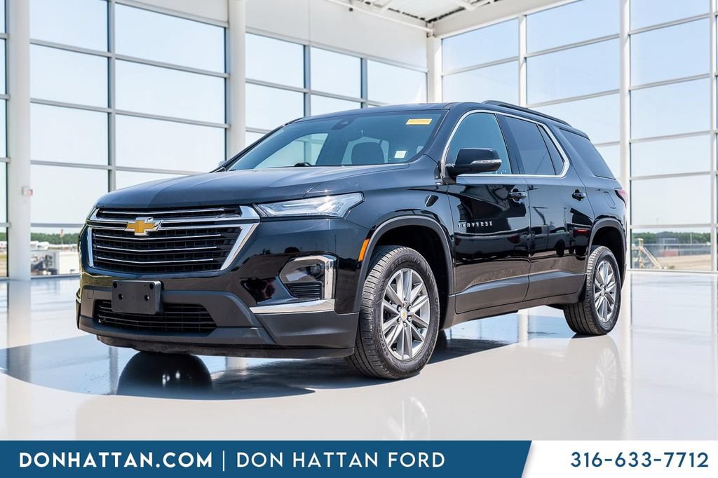 Used 2023 Chevrolet Traverse LT