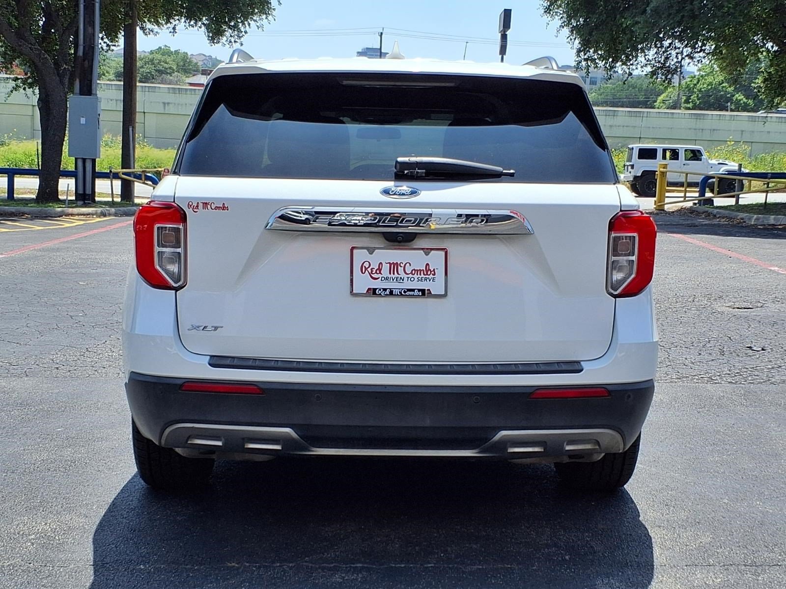 Certified 2021 Ford Explorer XLT w/ Equipment Group 202A RWD image 7