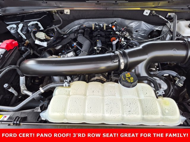 Certified 2025 Ford Expedition Active AWD/4WD image 26