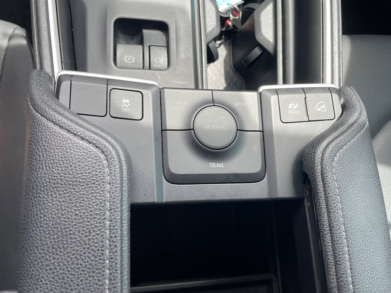 Used 2024 Toyota Grand Highlander AWD Hybrid image 33