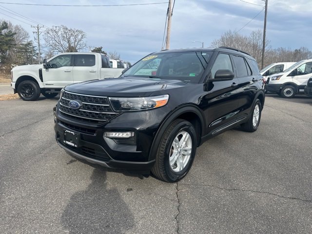 Certified 2022 Ford Explorer XLT w/ Equipment Group 202A image 7