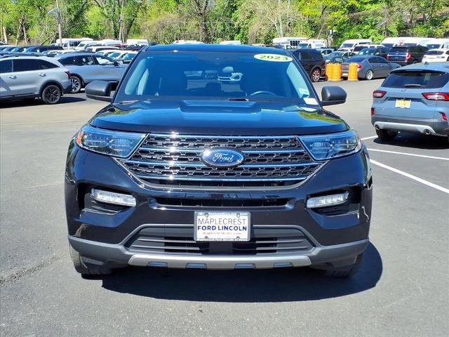 Certified 2023 Ford Explorer XLT w/ Equipment Group 202A AWD/4WD image 8