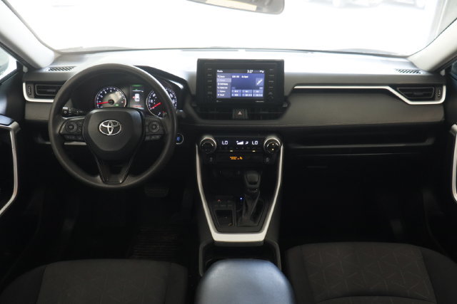 Used 2021 Toyota RAV4 XLE FWD image 25