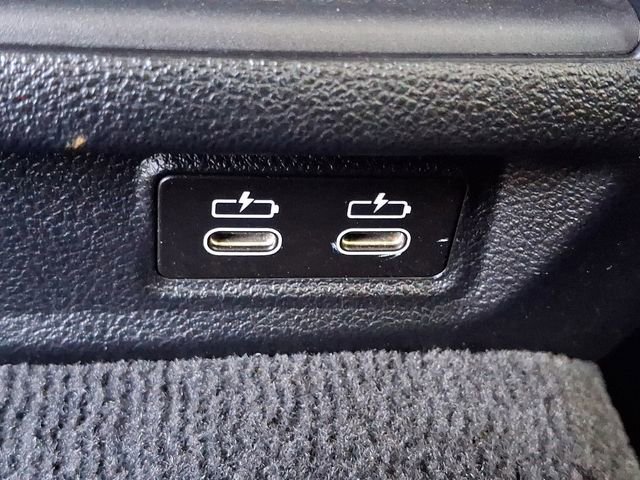 Used 2021 BMW 530i xDrive w/ Premium Package image 11