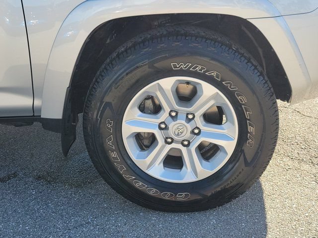 Used 2024 Toyota 4Runner SR5 RWD image 11
