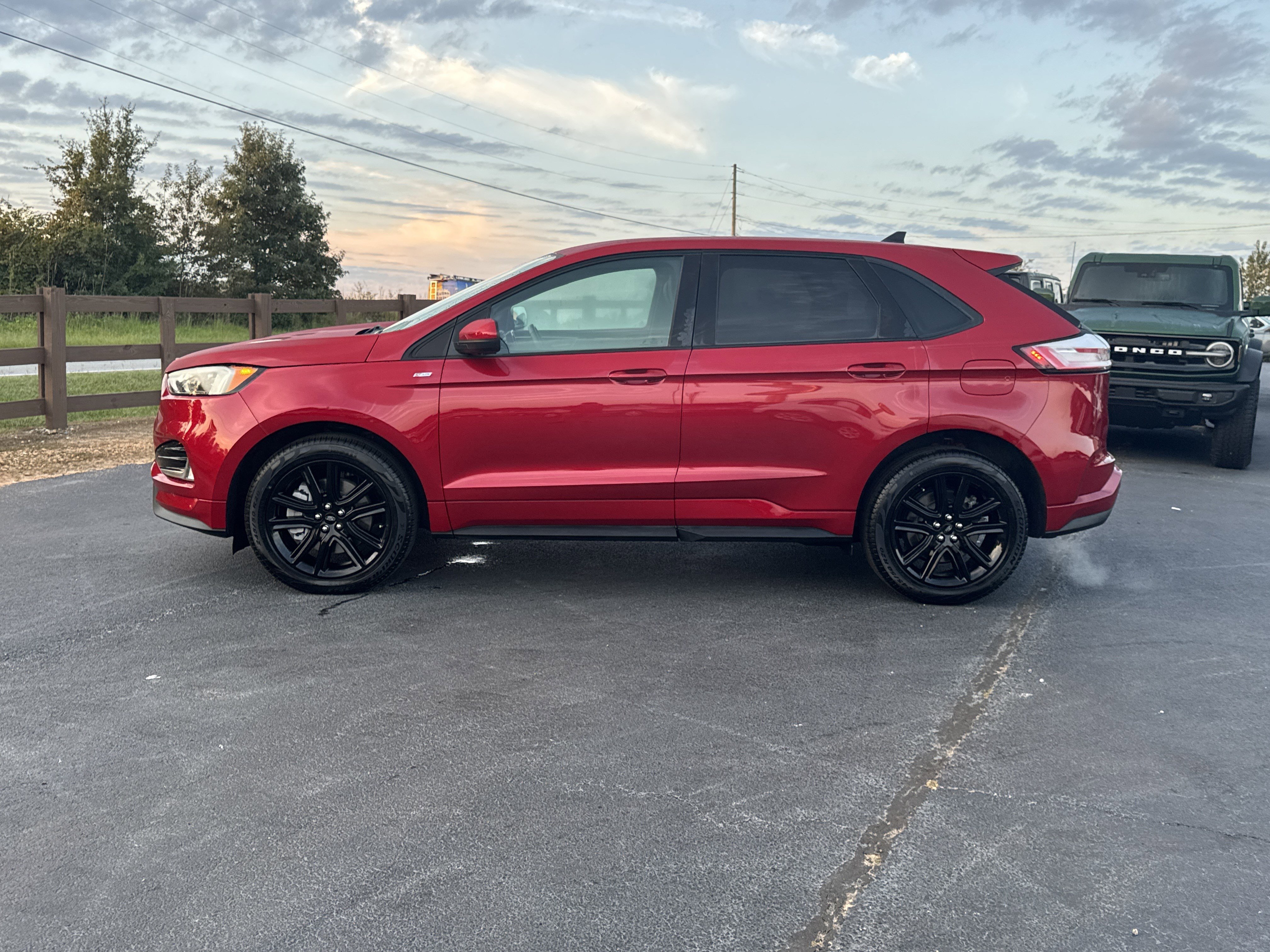 Certified 2024 Ford Edge ST-Line image 9