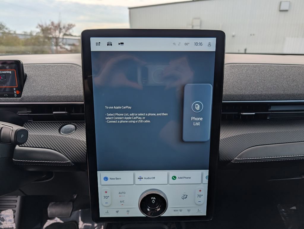 Certified 2025 Ford Mustang Mach-E Premium image 13