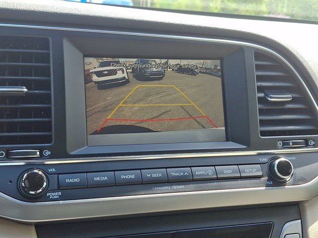 Used 2017 Hyundai Elantra SE FWD image 18