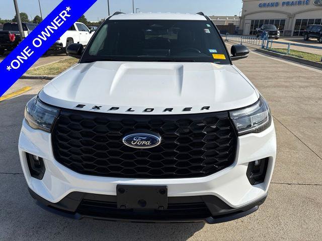 Certified 2025 Ford Explorer ST-Line w/ Premium Package RWD image 2