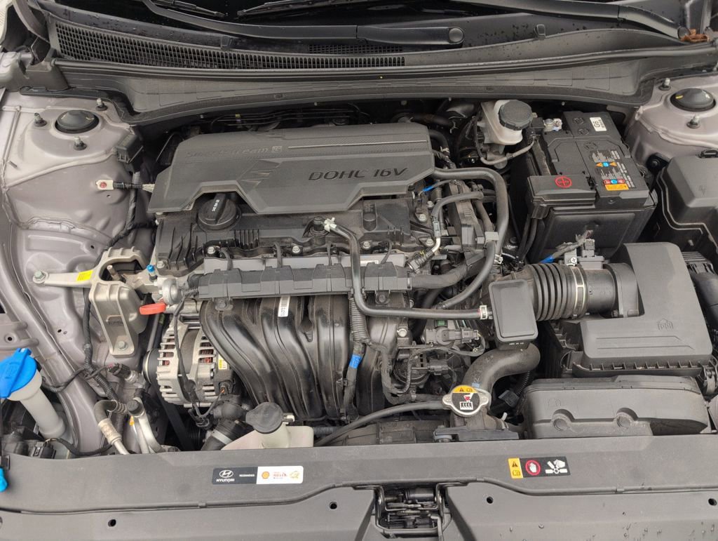 Used 2024 Hyundai Elantra Limited image 44