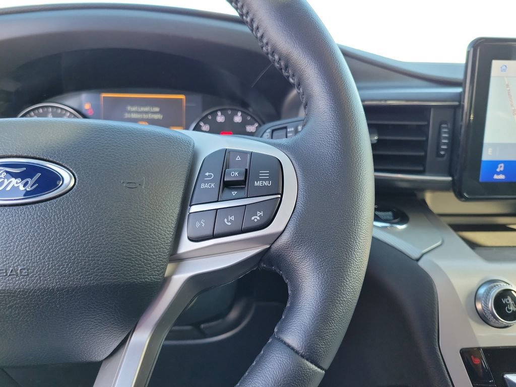 Certified 2022 Ford Explorer XLT w/ Equipment Group 202A image 24