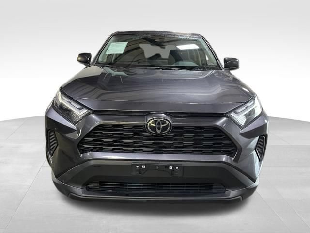 Used 2024 Toyota RAV4 LE AWD/4WD image 10