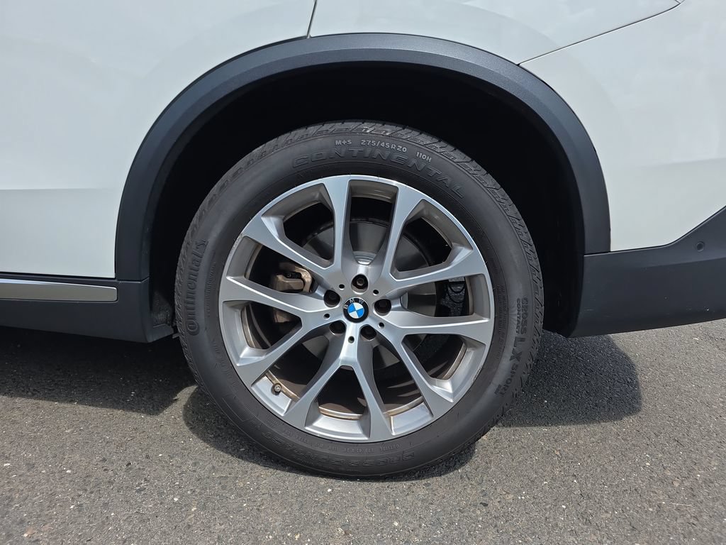 Used 2022 BMW X5 xDrive40i w/ Premium Package AWD/4WD image 13