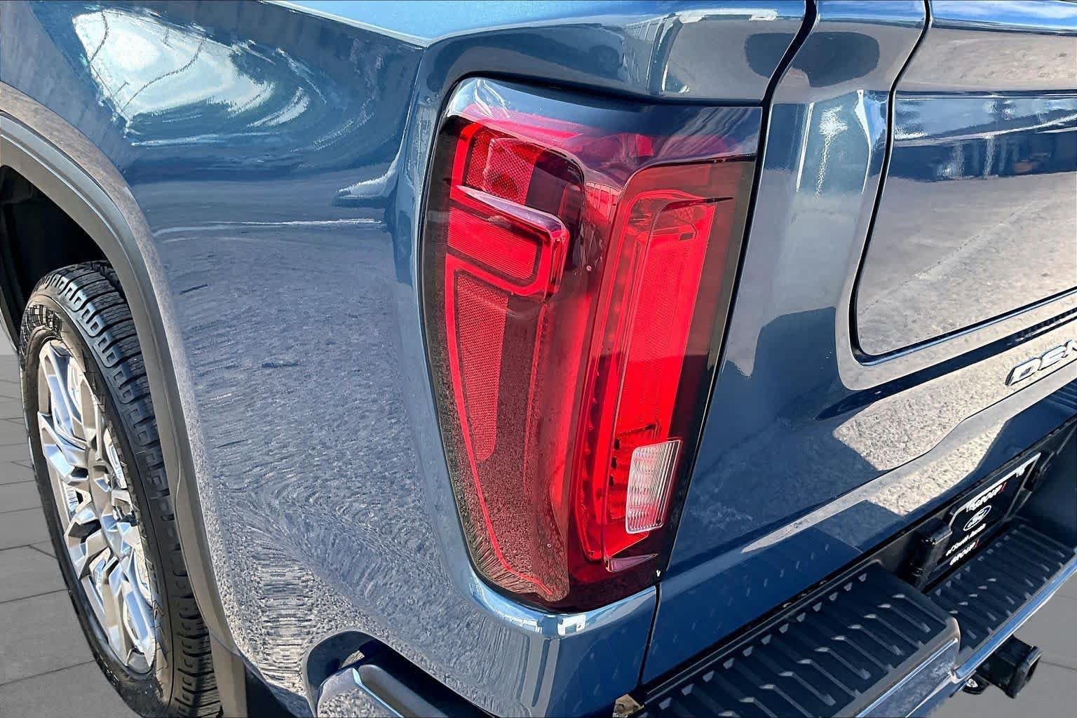Used 2024 GMC Sierra 1500 Denali Ultimate AWD/4WD image 28