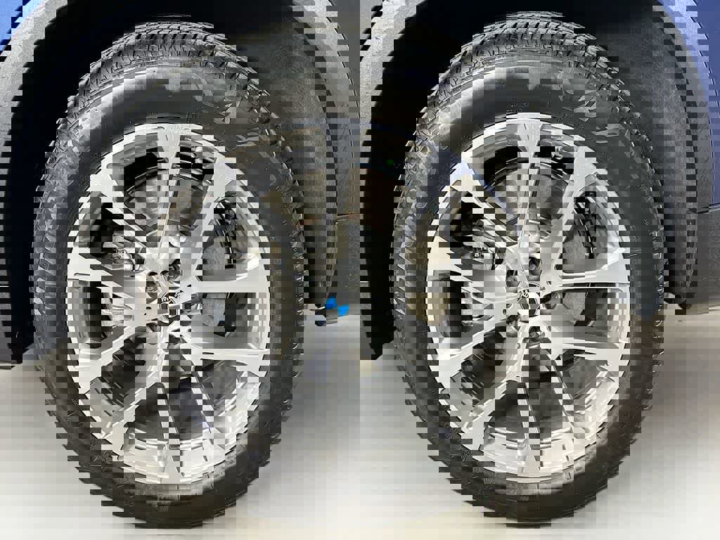 Used 2022 BMW X5 sDrive40i w/ Premium Package image 11