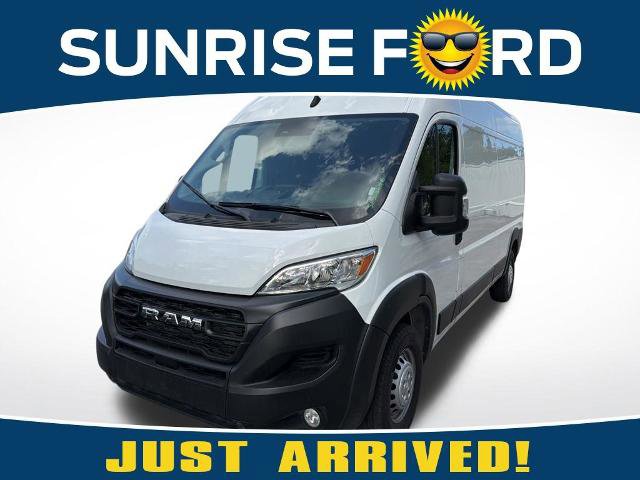 Used 2025 RAM ProMaster 2500 w/ Convenience Group FWD image 1
