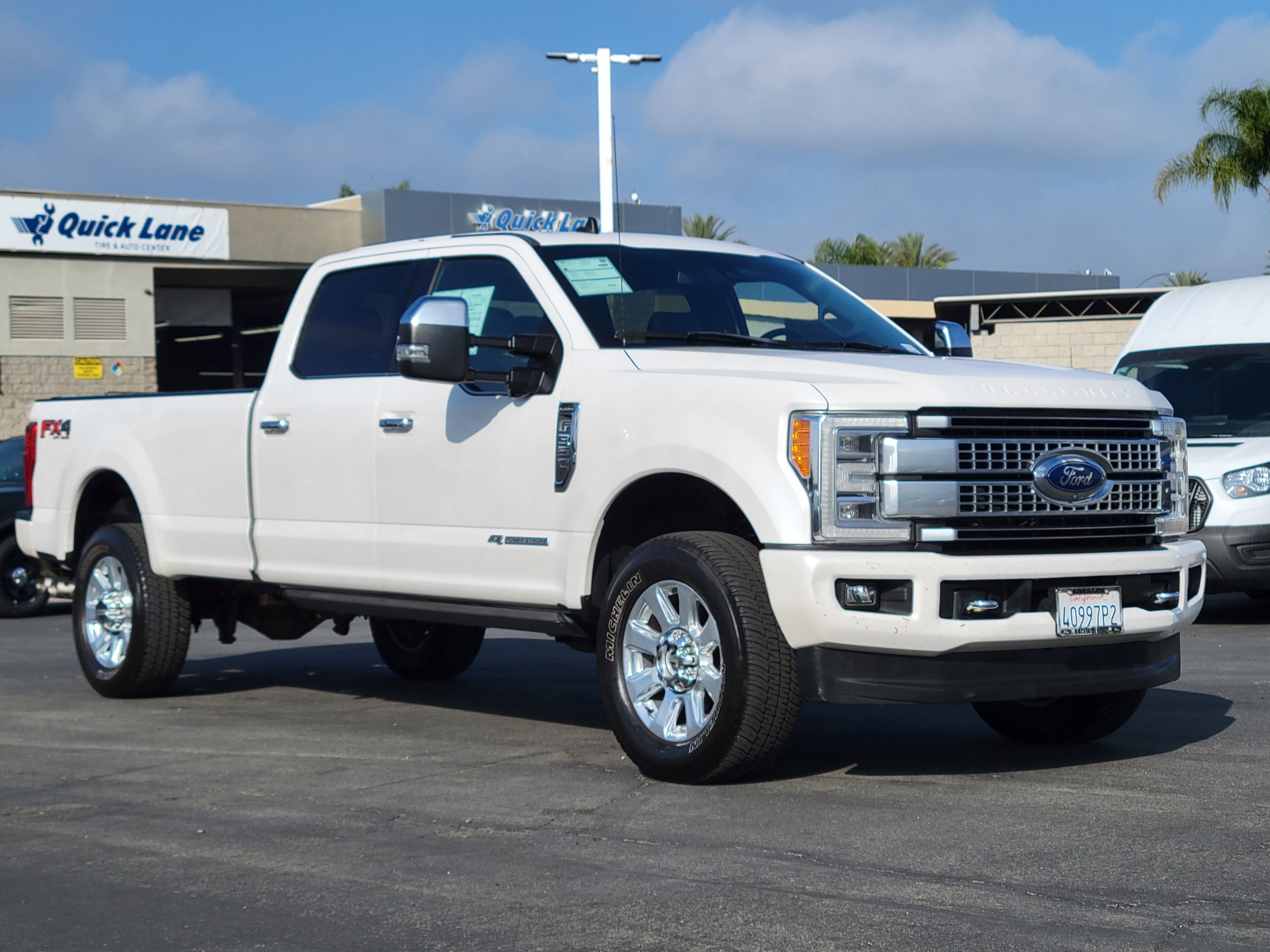 Certified 2019 Ford F350 Platinum w/ Platinum Ultimate Package AWD/4WD image 3