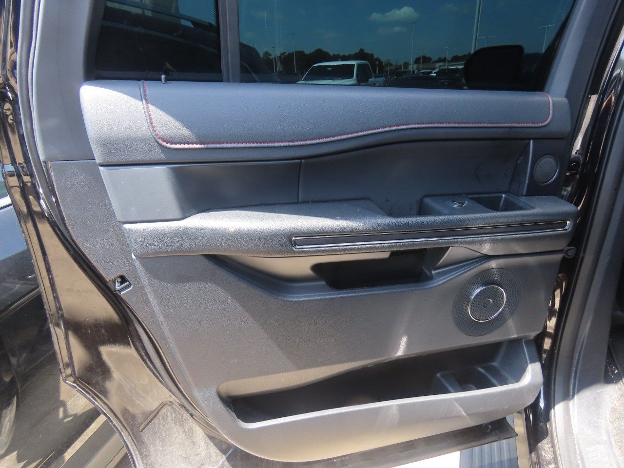 Certified 2024 Ford Expedition Max Limited RWD image 9