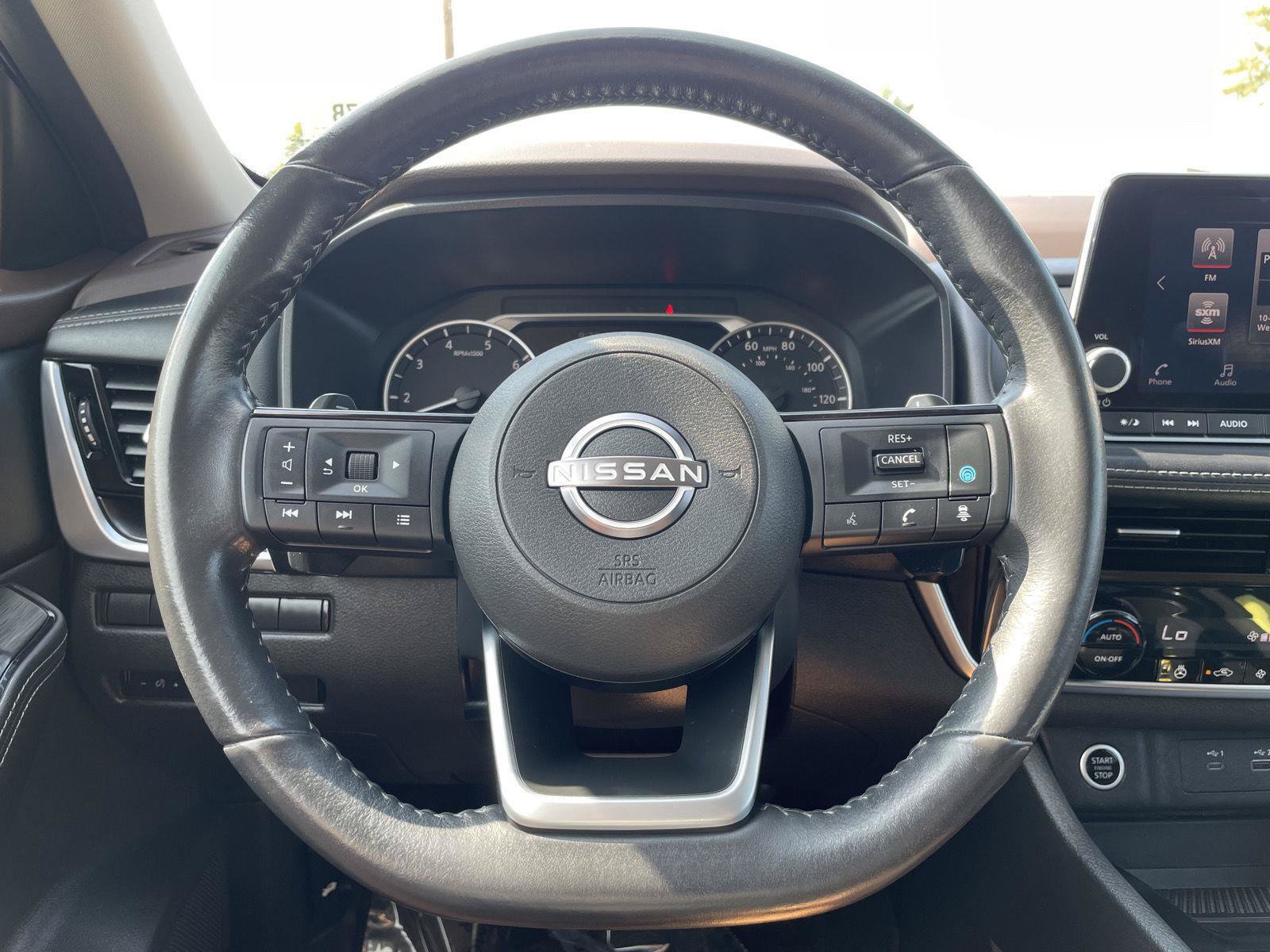 Used 2023 Nissan Rogue SV w/ SV Premium Package AWD/4WD image 12
