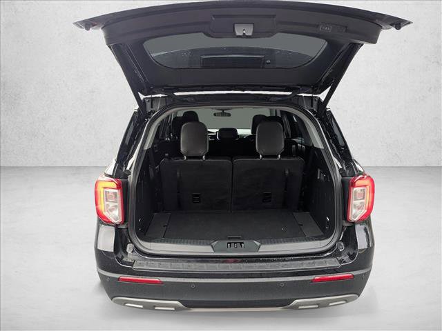 Certified 2023 Ford Explorer XLT w/ Equipment Group 202A image 7