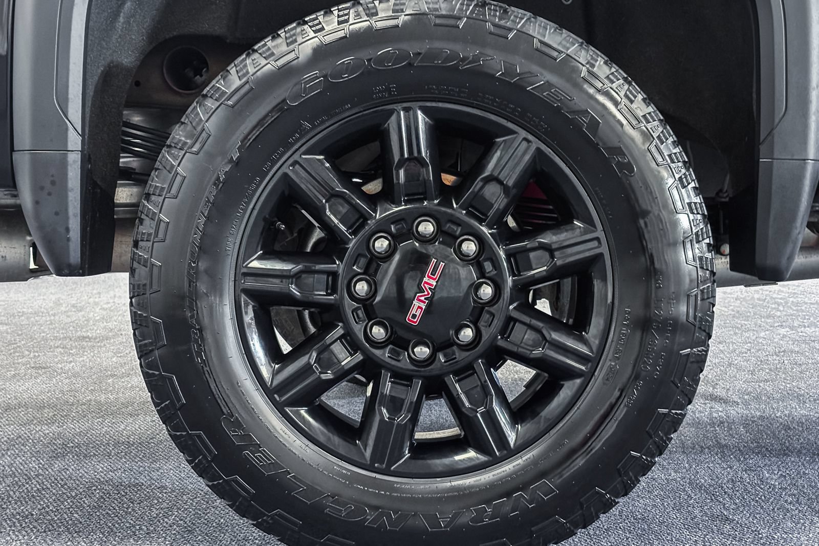 Used 2024 GMC Sierra 2500 AT4 w/ AT4 Premium Plus Package AWD/4WD image 29