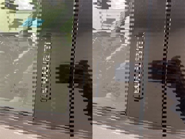 Certified 2021 Ford F150 XLT w/ Equipment Group 302A High image 18