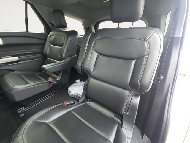Certified 2023 Ford Explorer XLT image 13