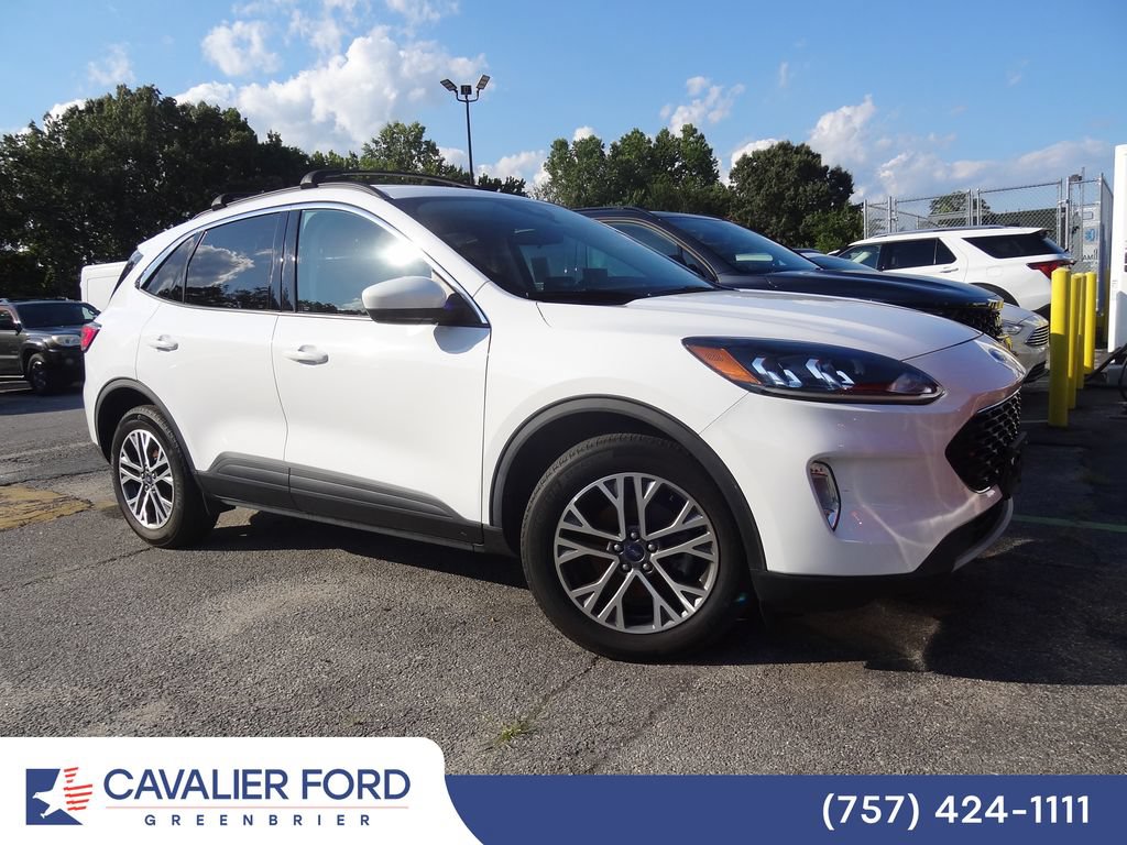 Certified 2022 Ford Escape SEL w/ Technology Package AWD/4WD image 2