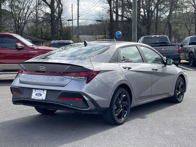 Used 2026 Hyundai Elantra Sport image 5