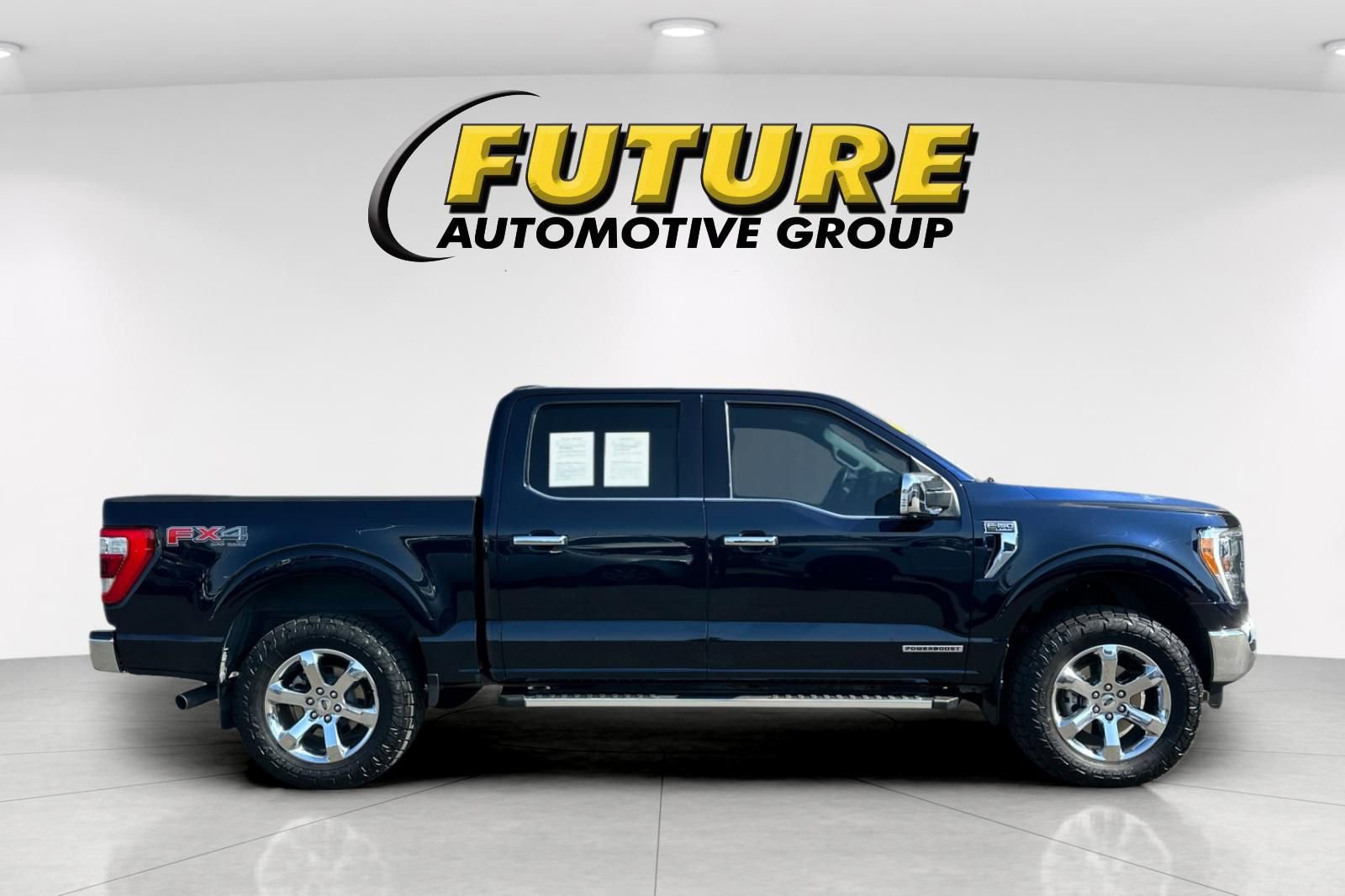 Certified 2022 Ford F150 Lariat w/ Max Trailer Tow Package AWD/4WD image 2