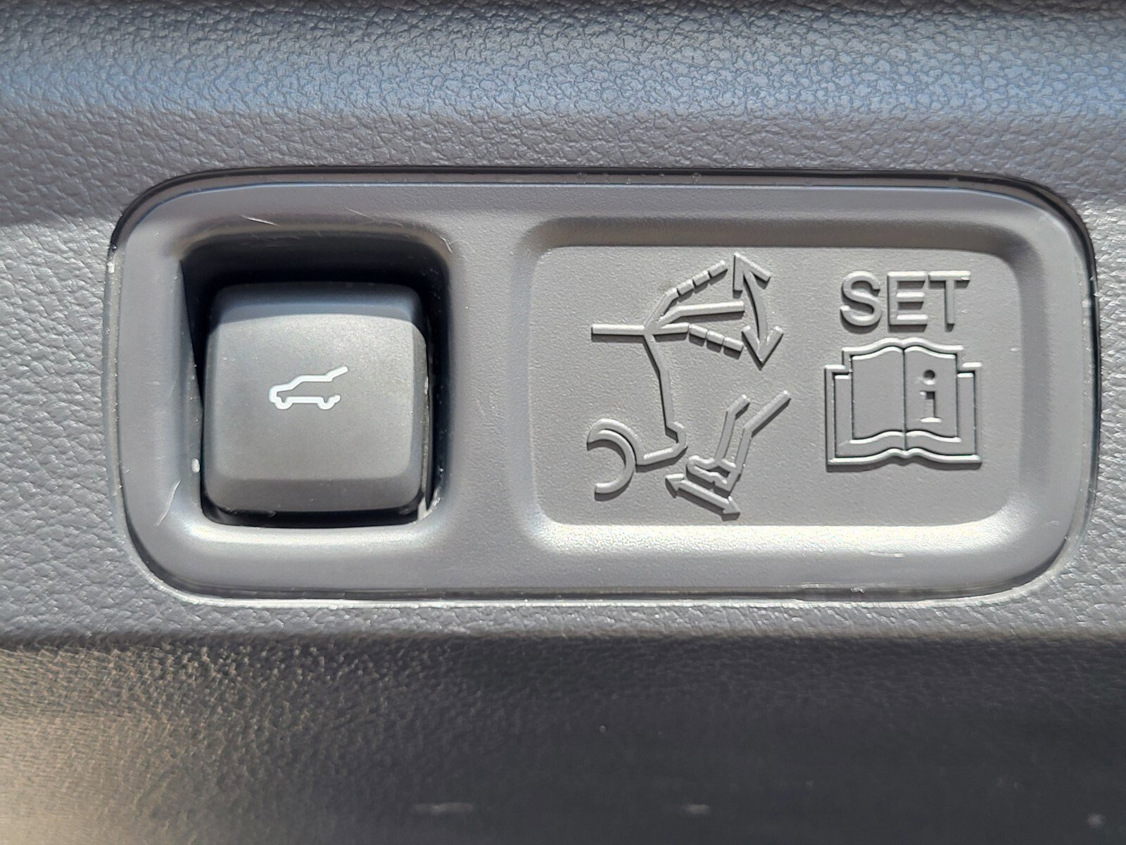 Certified 2023 Ford Expedition Limited image 34