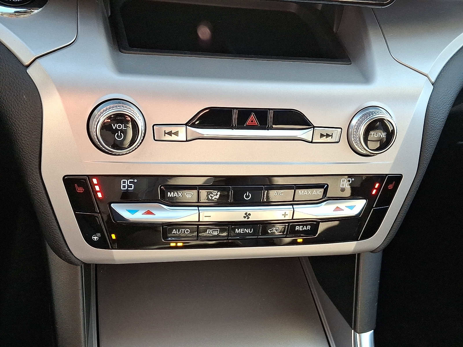 Certified 2020 Ford Explorer XLT w/ Equipment Group 202A image 16