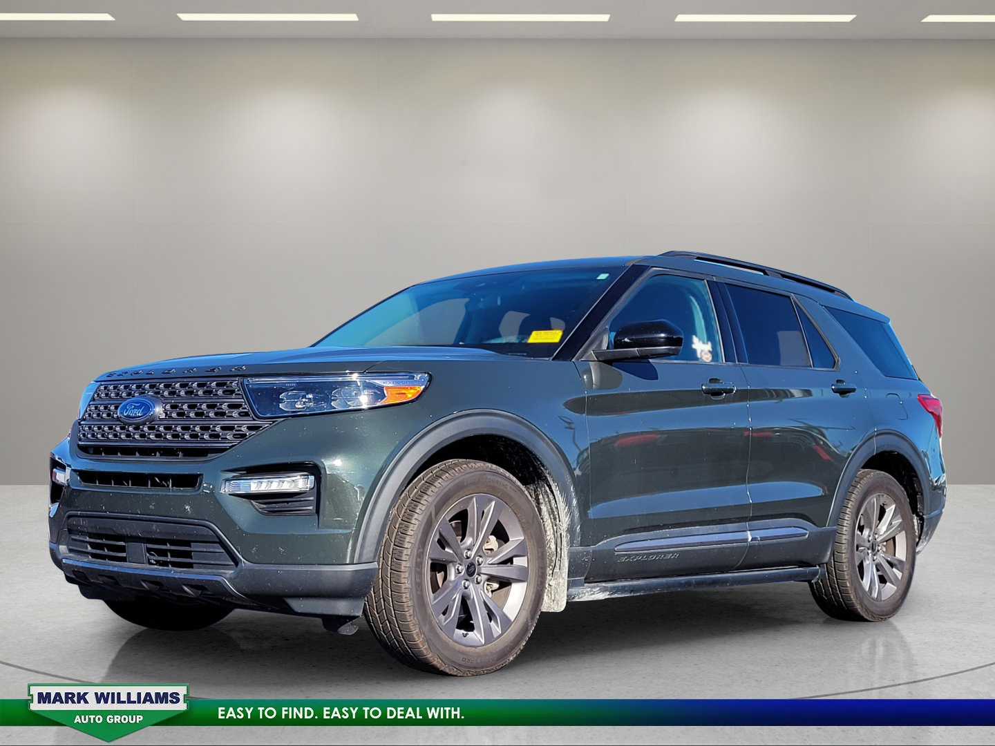 Certified 2022 Ford Explorer XLT w/ Equipment Group 202A AWD/4WD image 8