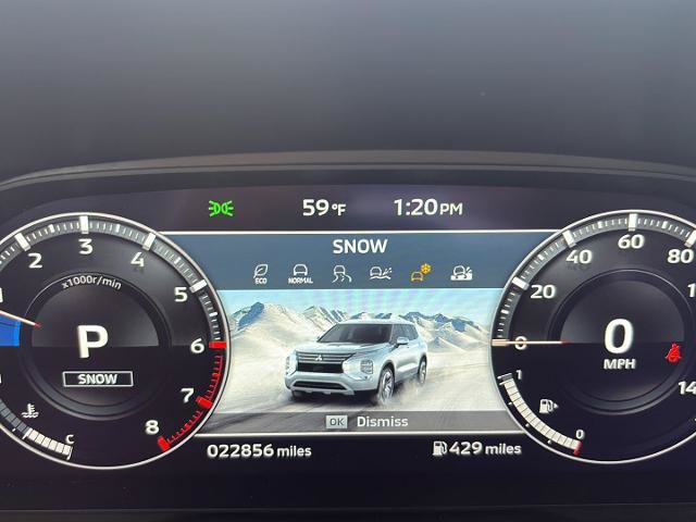 Used 2024 Mitsubishi Outlander SE AWD/4WD image 28