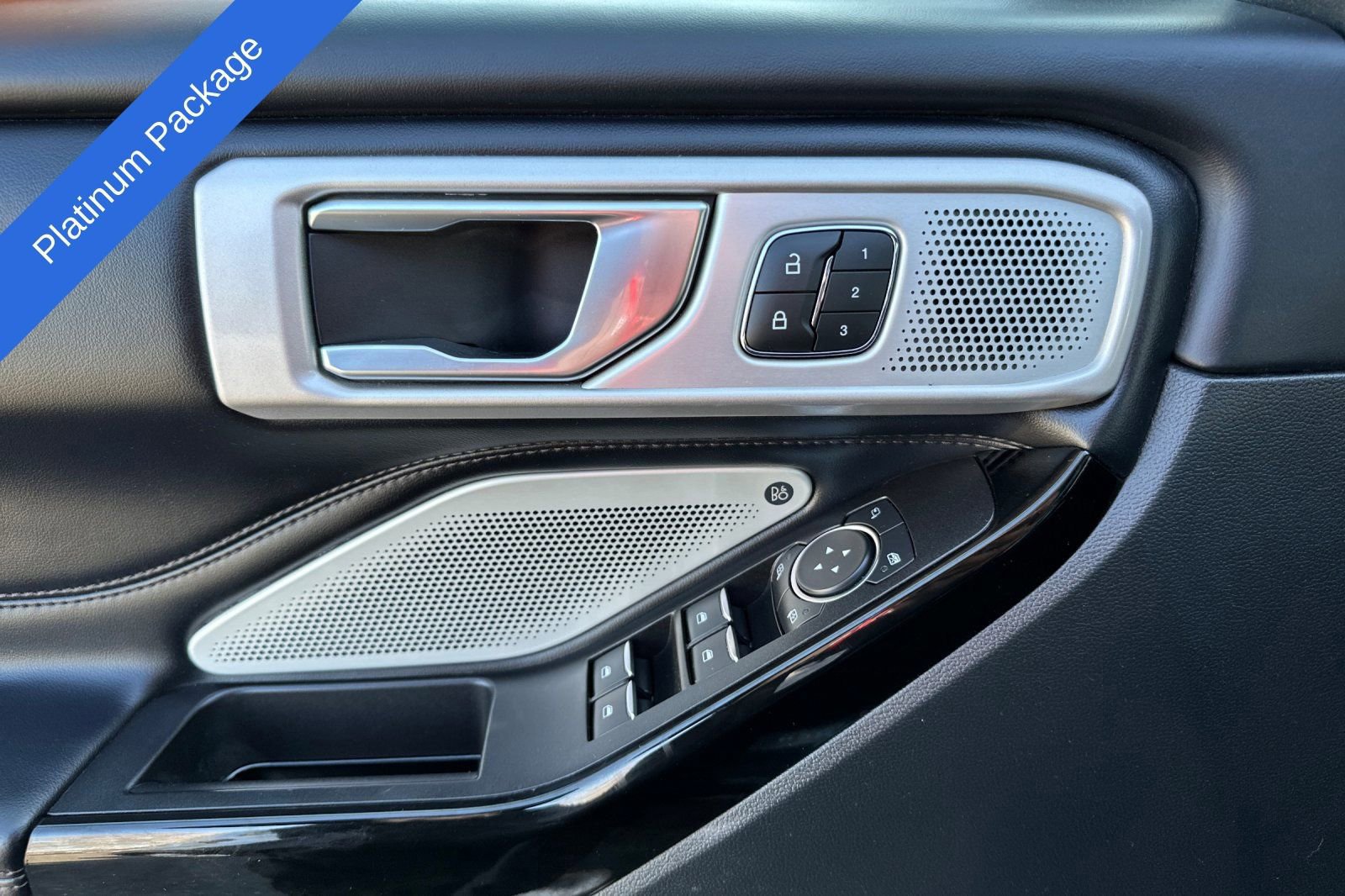 Certified 2022 Ford Explorer Platinum w/ Equipment Group 601A image 13