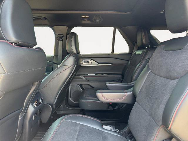 Certified 2025 Ford Explorer ST w/ Sun And Sound Package AWD/4WD image 13