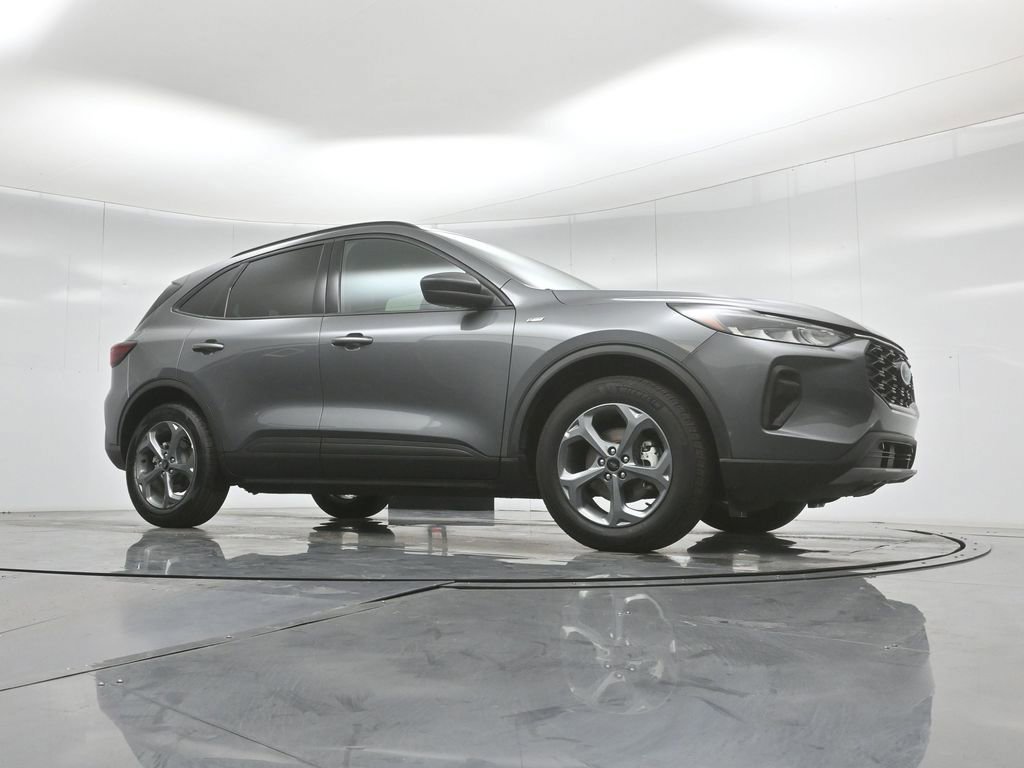 Certified 2025 Ford Escape ST-Line image 6
