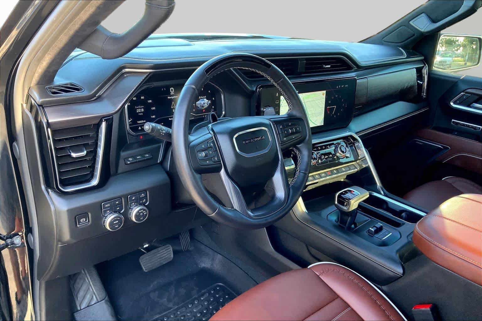 Used 2025 GMC Sierra 1500 Denali Ultimate AWD/4WD image 18