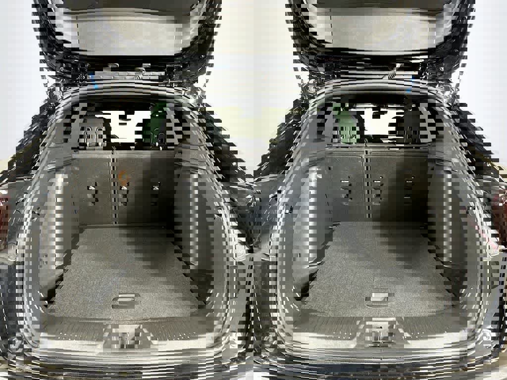 Used 2024 Chevrolet Trax RS image 23