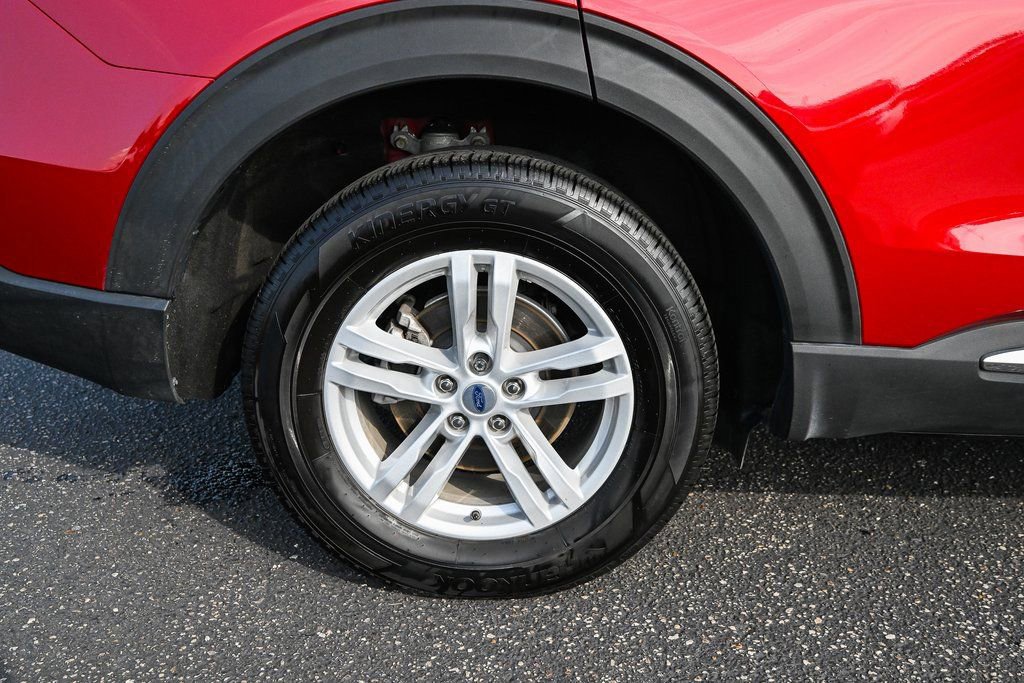 Certified 2023 Ford Explorer XLT w/ Equipment Group 202A image 18