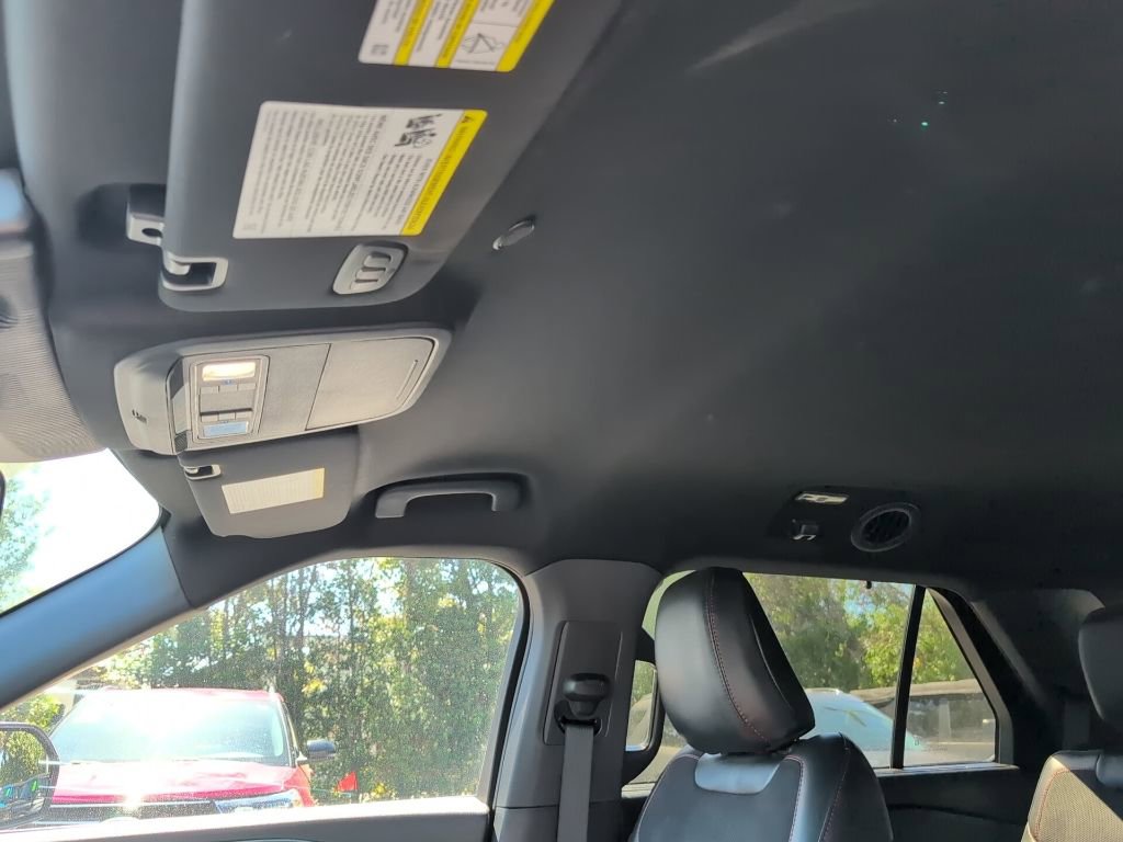 Certified 2025 Ford Explorer ST image 10