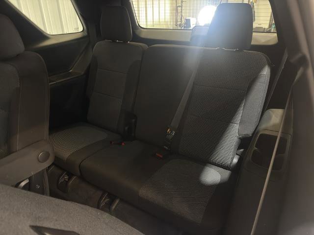 Used 2023 Chevrolet Traverse LT image 14