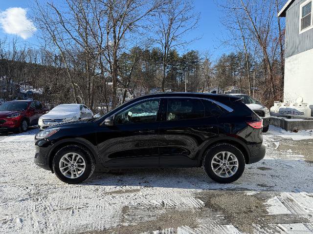 Certified 2022 Ford Escape SE image 2